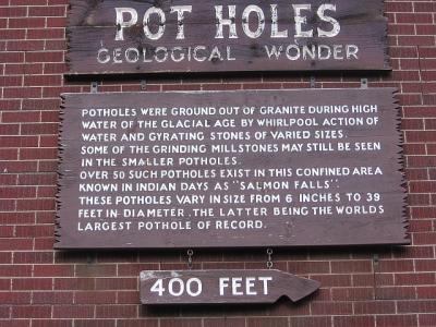 Pot hole sign.jpg