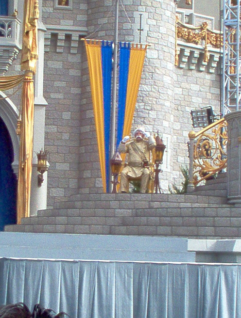 KingEntrance2.jpg