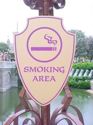 CastleSmokingAreaSignage.jpg