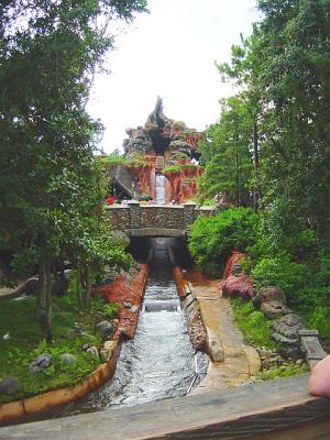 SplashMountainFirstMorningRun.jpg