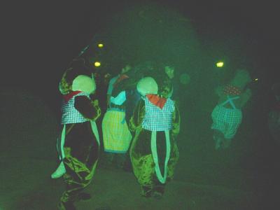 MKEntCastParty05e.jpg