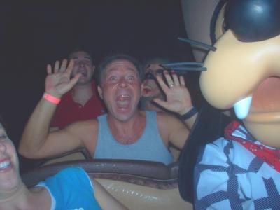 SplashMountainERCGoofy1.jpg