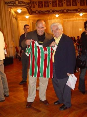 Horta e o uniforme da Mquina