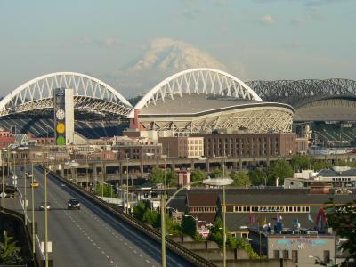 Back in Seattle with Mount Rainier in the backdrop