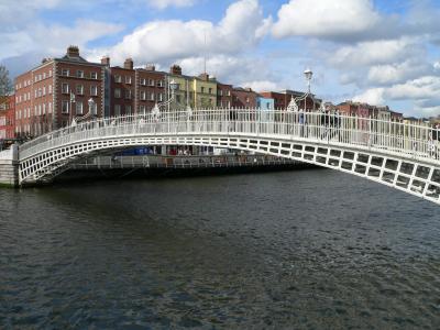 Hapenny Bridge