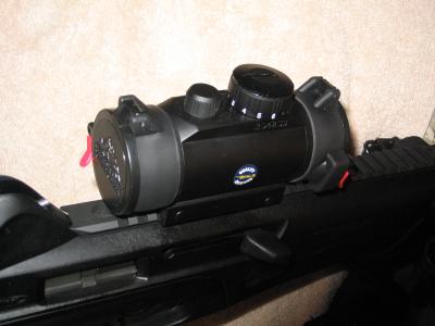 BSA red dot scope with flip caps