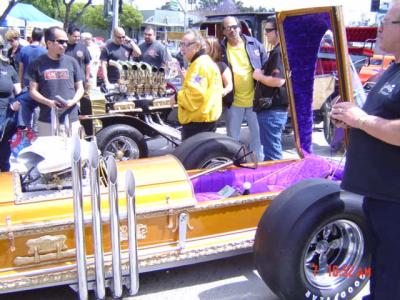 Coffin dragster