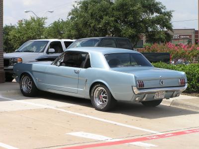 Blue Mustang in perfect condition.JPG