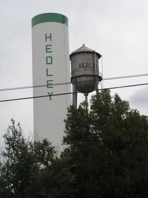 Hedley TX double water towers.JPG