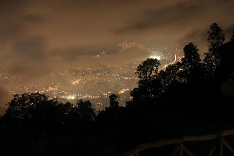 Oeste de la Ciudad de Caracas visto desde el cerro El vila