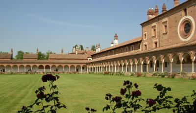 Certosa cloister 4
