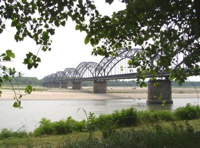 Po river bridge