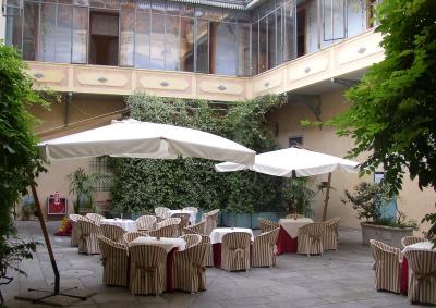 Courtyard of Palazzo Cattaneo, where we had our our final dinner in Italy