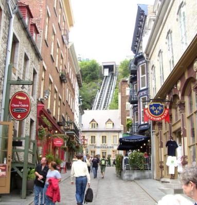 Funicular to Upper Town.jpg