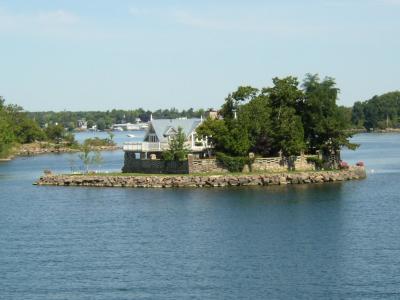 1000 Islands House 2.jpg