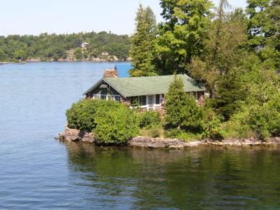 1000 Islands House 3.jpg