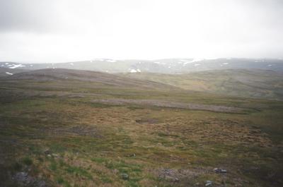 la pura tundra del Nordkapp, al fondo nieve