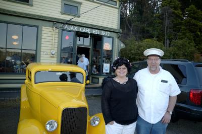 These are our friends who came up from Bainbridge Island for dinner.  The hat thing is a long story.