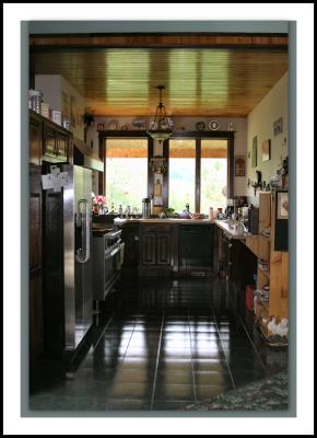 Looking into the kitchen ...