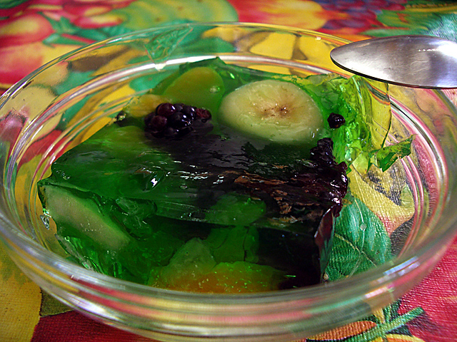 Lime Jello with Three Fruits