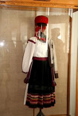 Ukrainian Regional Folk Costumes