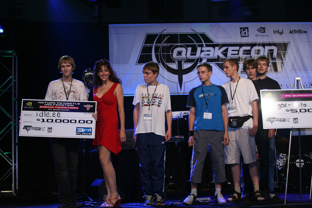 QuakeCon2005-robN8R-56.jpg