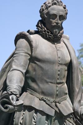 A statue of Cervantes given to Peking University by the Spanish government.