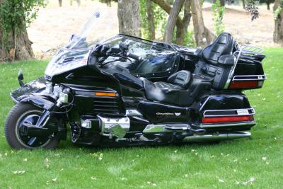 GL1500 SE side view