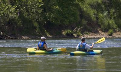 Two Kayak