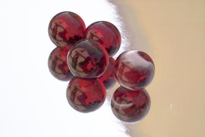 4 red marbles_c