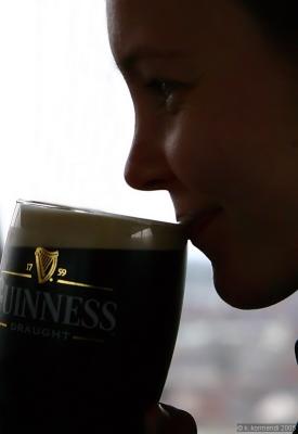 v3/79/533079/3/45318115.kissguinness.jpg