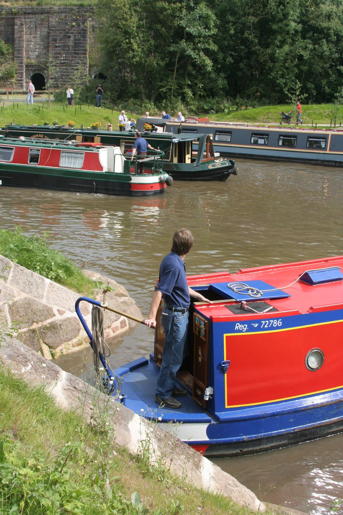 The basin fills up
