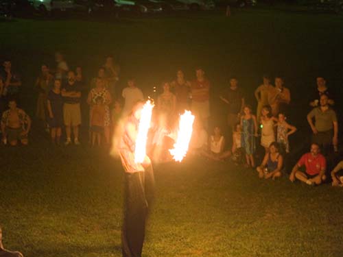 01MentoneFireDance05.jpg
