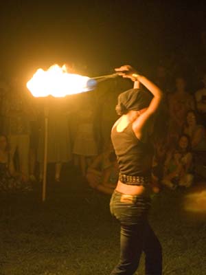 29MentoneFireDance05.jpg