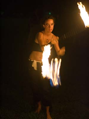 48MentoneFireDance05.jpg