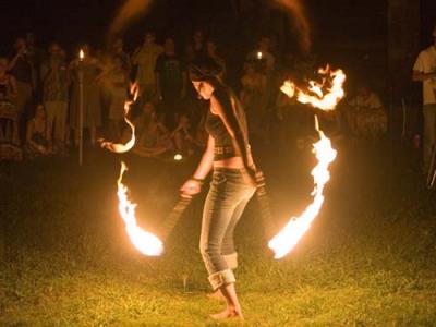 27MentoneFireDance05.jpg