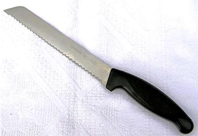 Leifheit 8 Bread knife.JPG