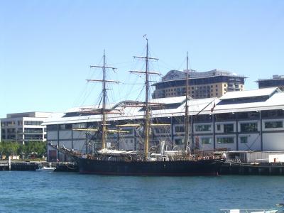 tall-ship-02.JPG