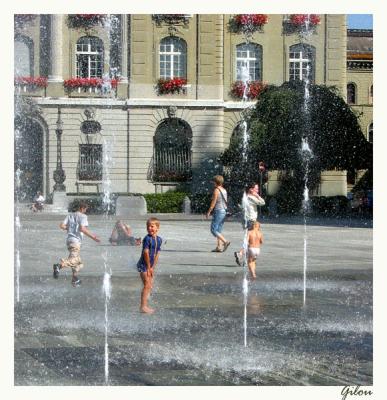 Devant le Palais Fdral  Berne.