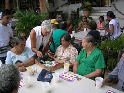 choosing her bingo gift