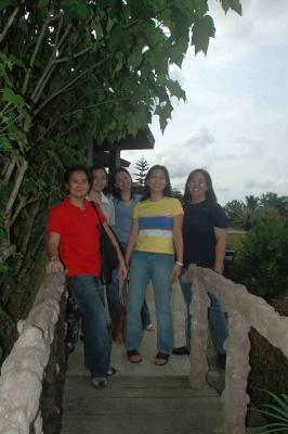 'd gals