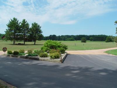 ANOTHER VIEW OF THE RALLY AREA AND SHELTER AT FOUNTAIN LAKE RV PARK