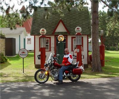 A PICTURE AT THE OLD GAS STATION AT PIONEER VILLAGE  WAS IN ORDER BEFORE WE HEADED HOME