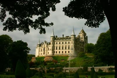 082 dunrobin castle