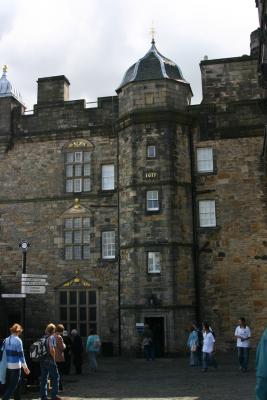300 edinburgh castle