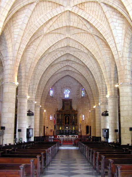 Catedral Santa Maria la Menor (Oldest Cathedral in the Americas)
