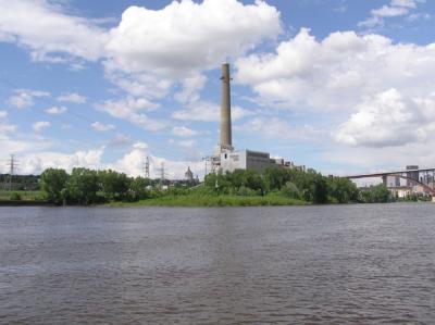 Power plant on the Mississippi River