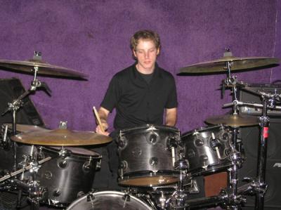 Kurt on drums