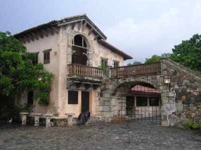 Altos de Chavon