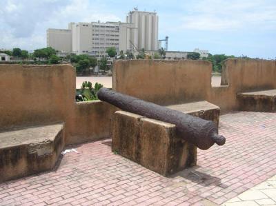 Canons overlooking river